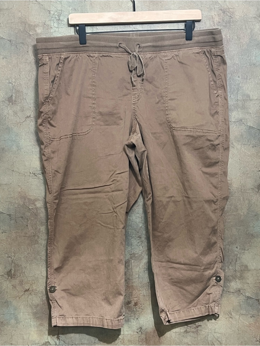 Women’s Casual Drawstring Capri Pants